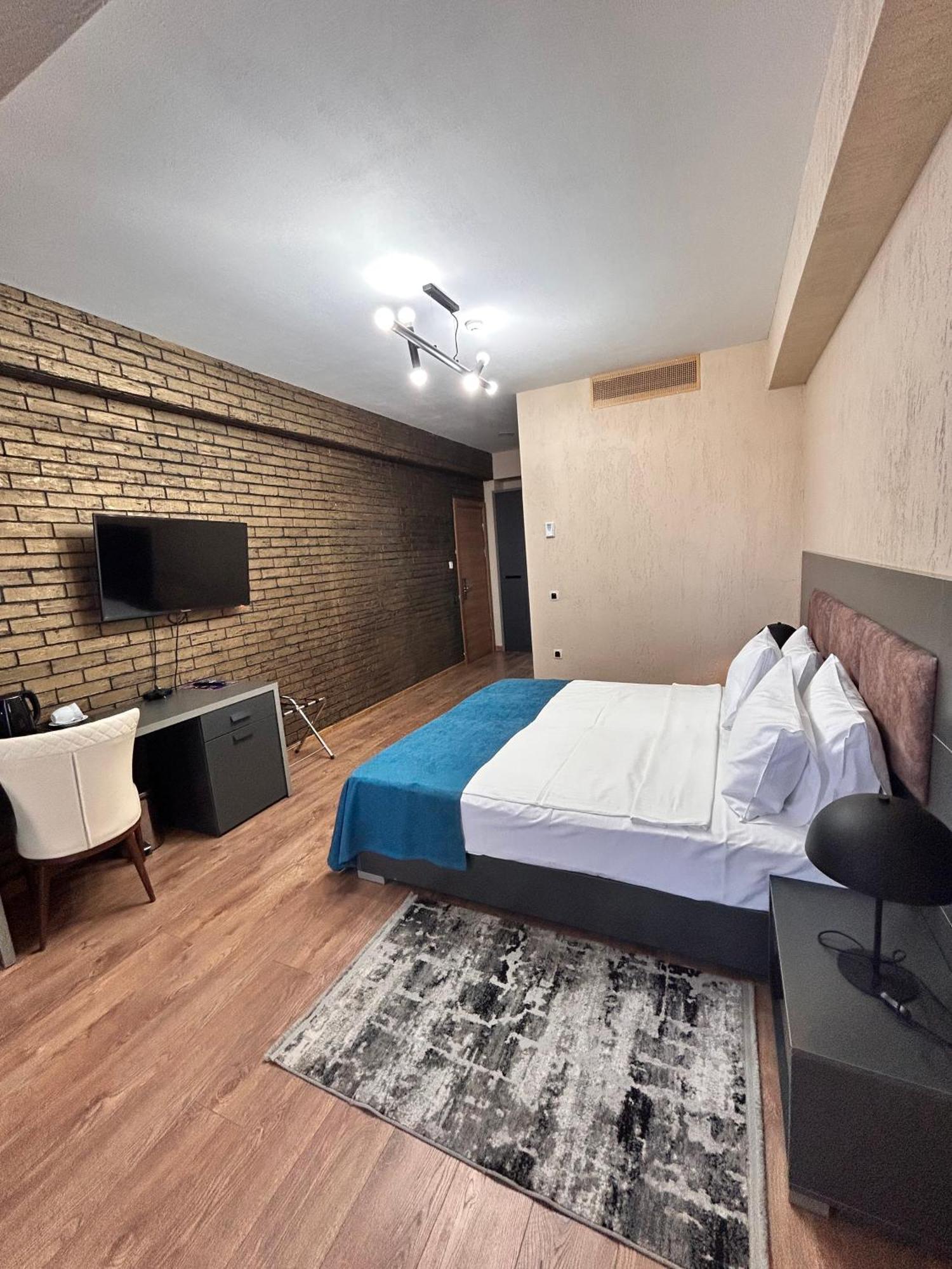 Jazz Hotel Tbilisi Exterior photo